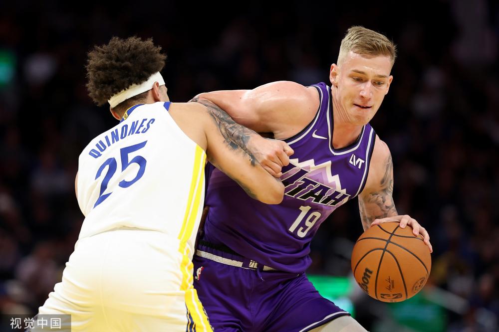 虽然在球权 虽然在球权